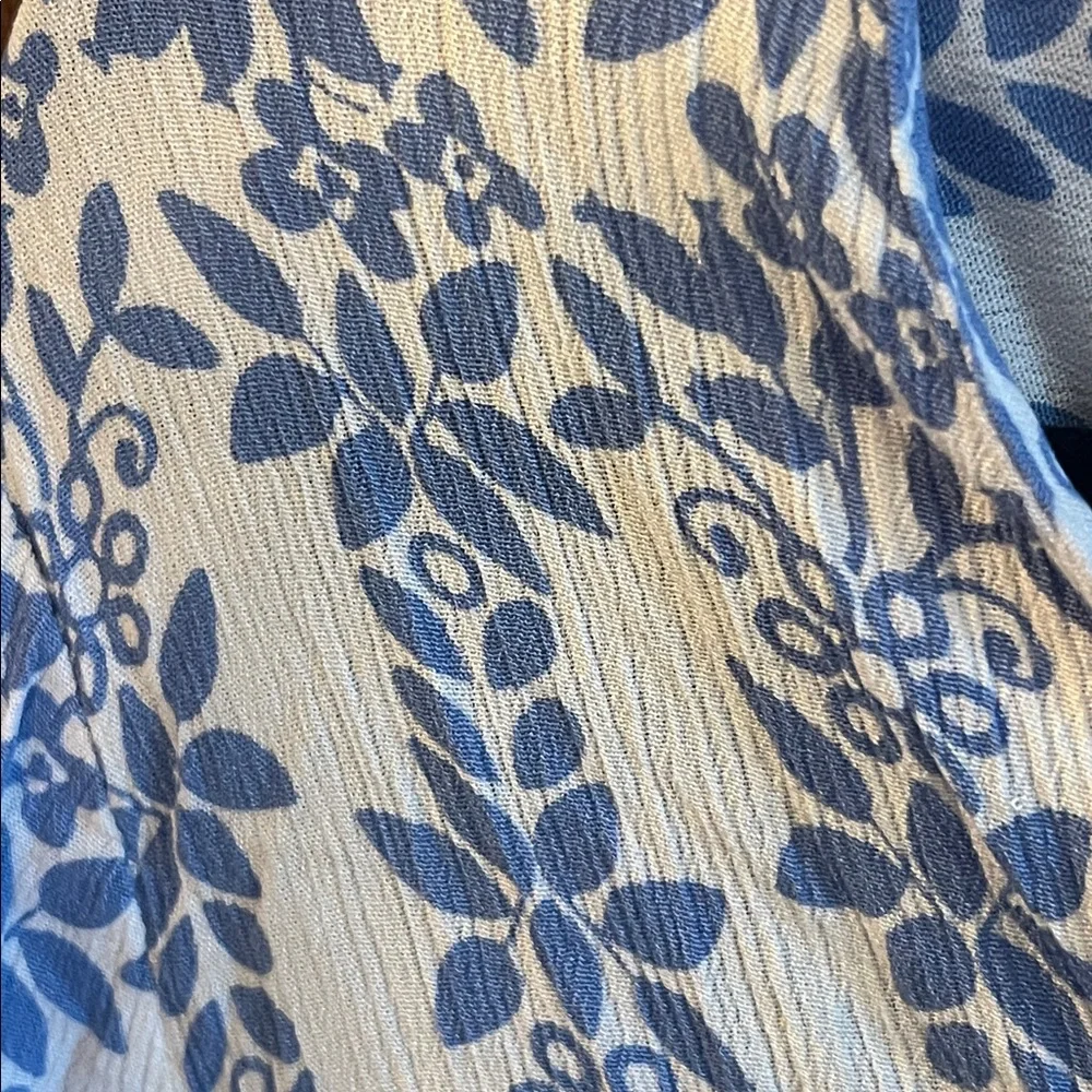 Skies are Blue Patterned Blouse - Picture 5 of 7